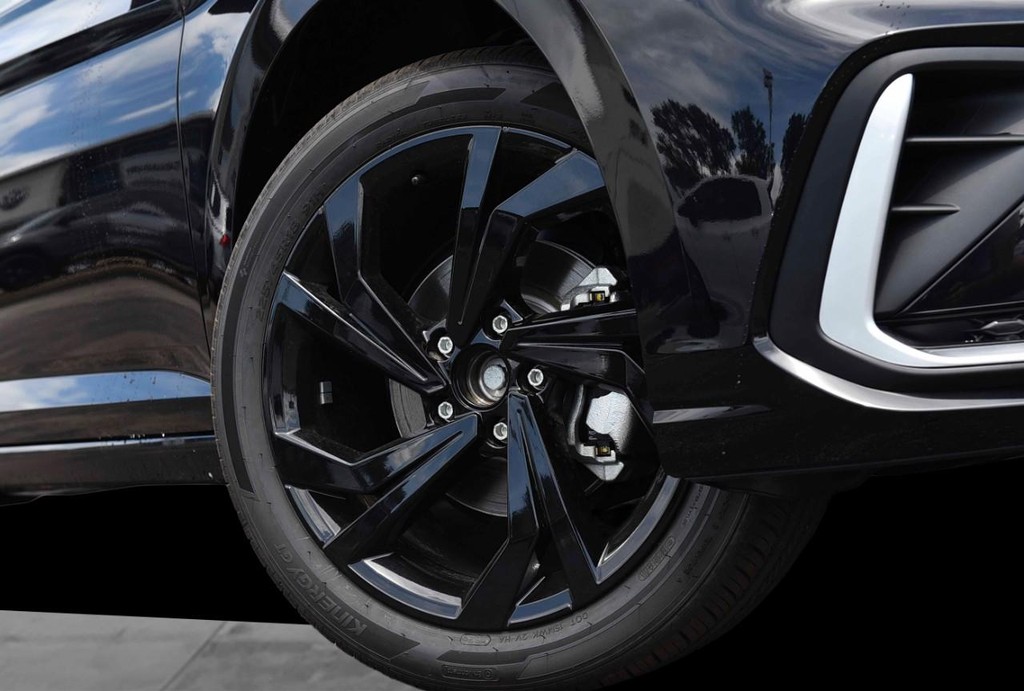 Volkswagen Jetta Vehicle Full-screen Gallery Image 3