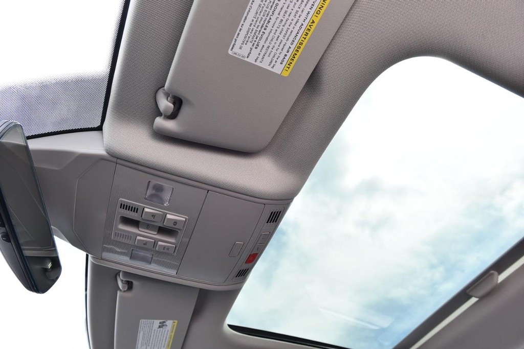Volkswagen Jetta Vehicle Full-screen Gallery Image 22
