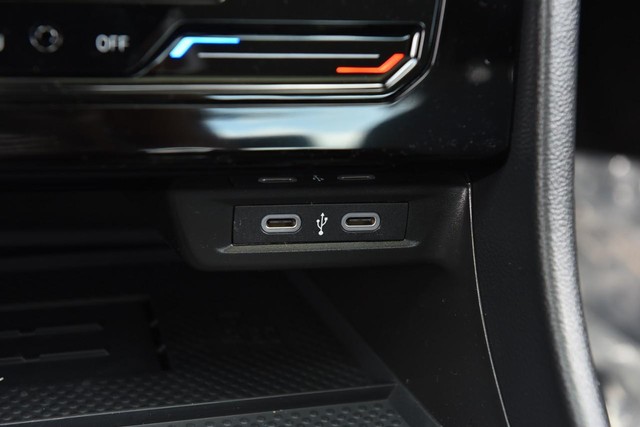 Volkswagen Jetta Vehicle Image 16