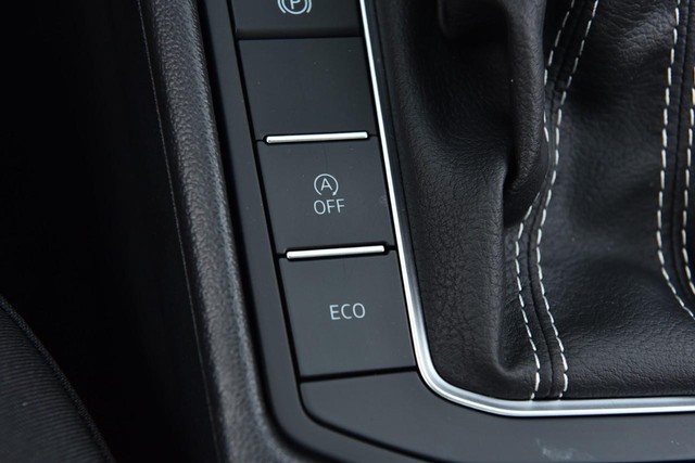 Volkswagen Jetta Vehicle Image 17