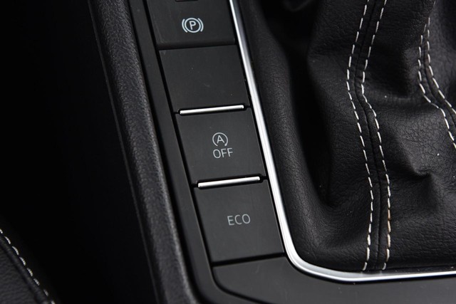 Volkswagen Jetta Vehicle Image 18