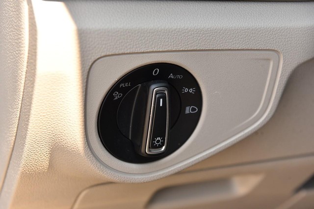 Volkswagen Atlas Vehicle Image 11