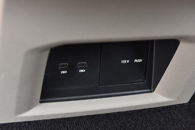 Volkswagen Atlas Vehicle Image 24
