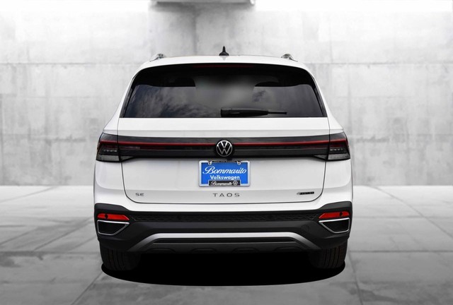Volkswagen Taos Vehicle Image 06