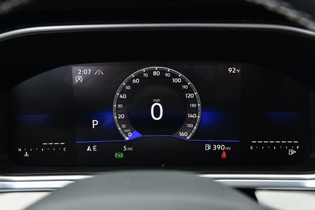 Volkswagen Taos Vehicle Image 11