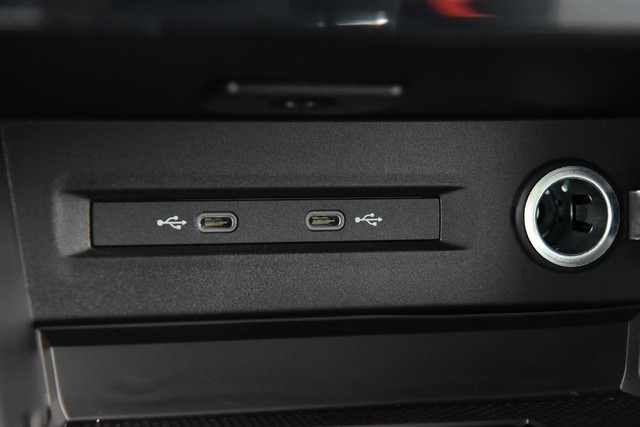Volkswagen Taos Vehicle Image 15
