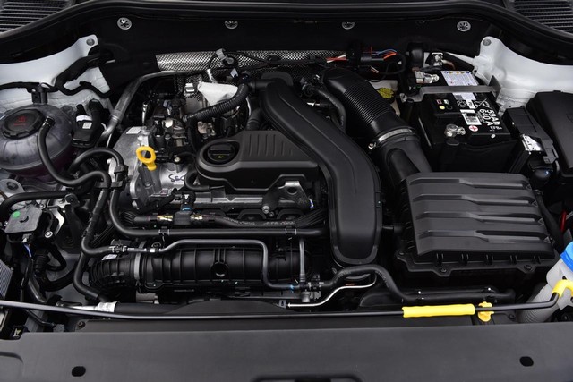 Volkswagen Taos Vehicle Image 26