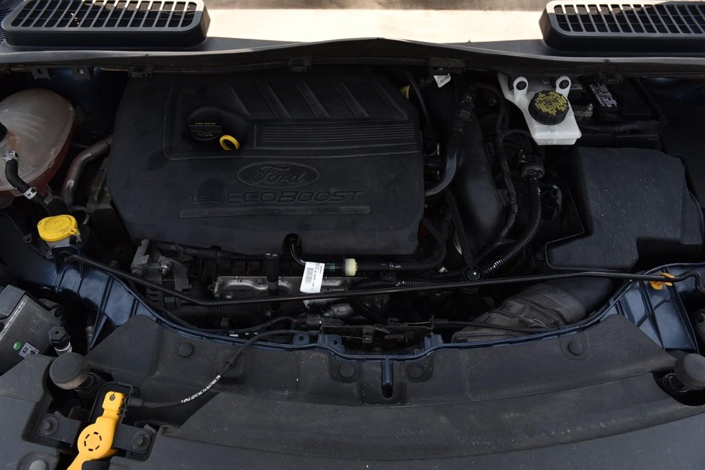 Ford Escape Vehicle Full-screen Gallery Image 25