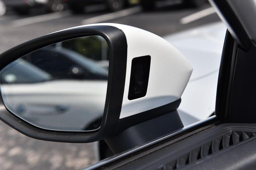 Audi A3 Vehicle Full-screen Gallery Image 11