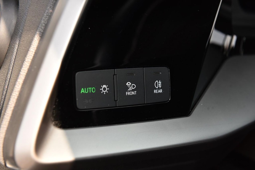 Audi A3 Vehicle Full-screen Gallery Image 12