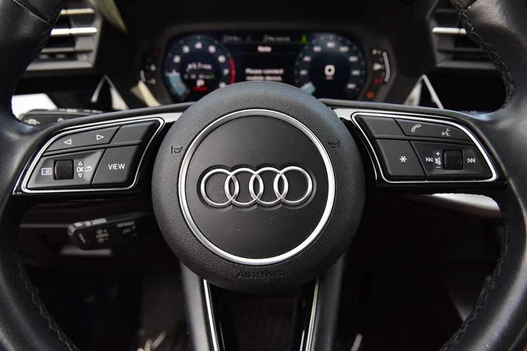 Audi A3 Vehicle Full-screen Gallery Image 20