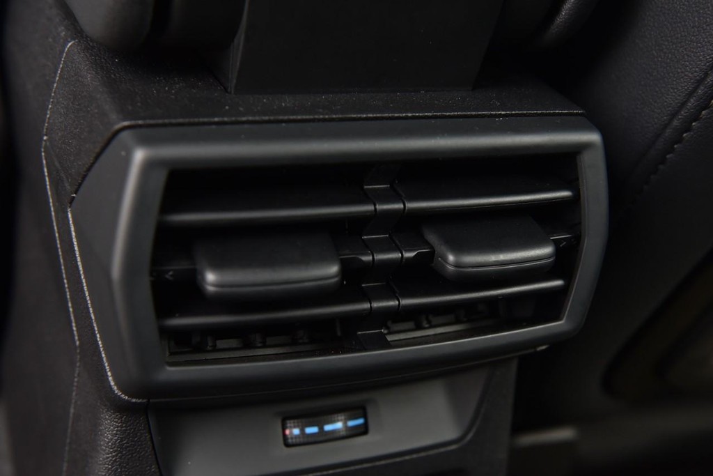 Audi A3 Vehicle Full-screen Gallery Image 25