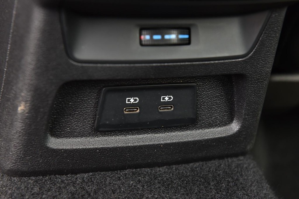 Audi A3 Vehicle Full-screen Gallery Image 26