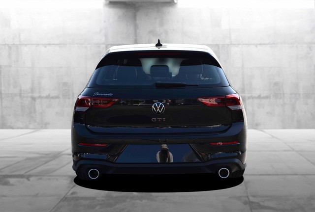 Volkswagen Golf GTI Vehicle Image 06