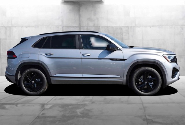 Volkswagen Atlas Cross Sport Vehicle Image 05