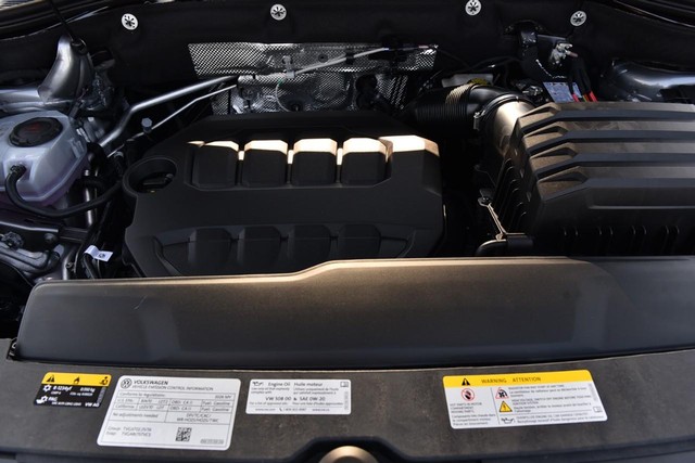 Volkswagen Atlas Cross Sport Vehicle Image 27