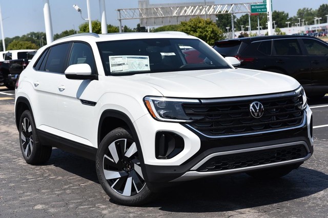 Volkswagen Atlas Cross Sport Vehicle Image 02