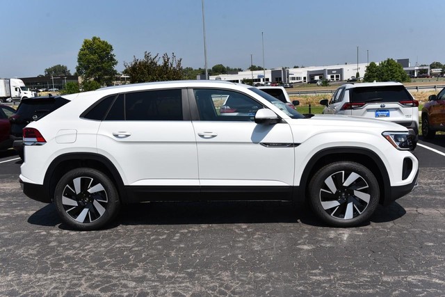 Volkswagen Atlas Cross Sport Vehicle Image 05
