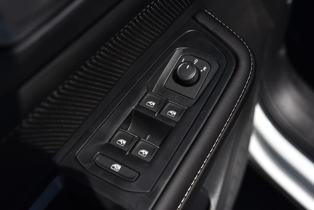 Volkswagen Atlas Cross Sport Vehicle Image 08