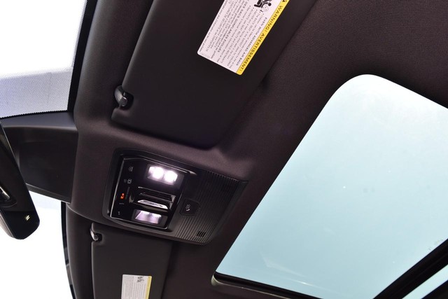 Volkswagen Atlas Cross Sport Vehicle Image 21