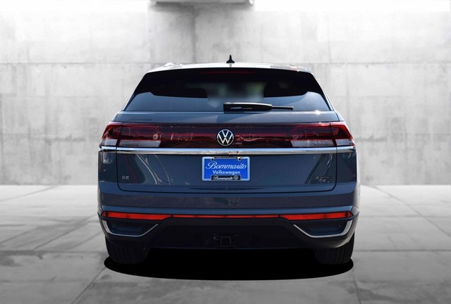 Volkswagen Atlas Cross Sport Vehicle Image 06