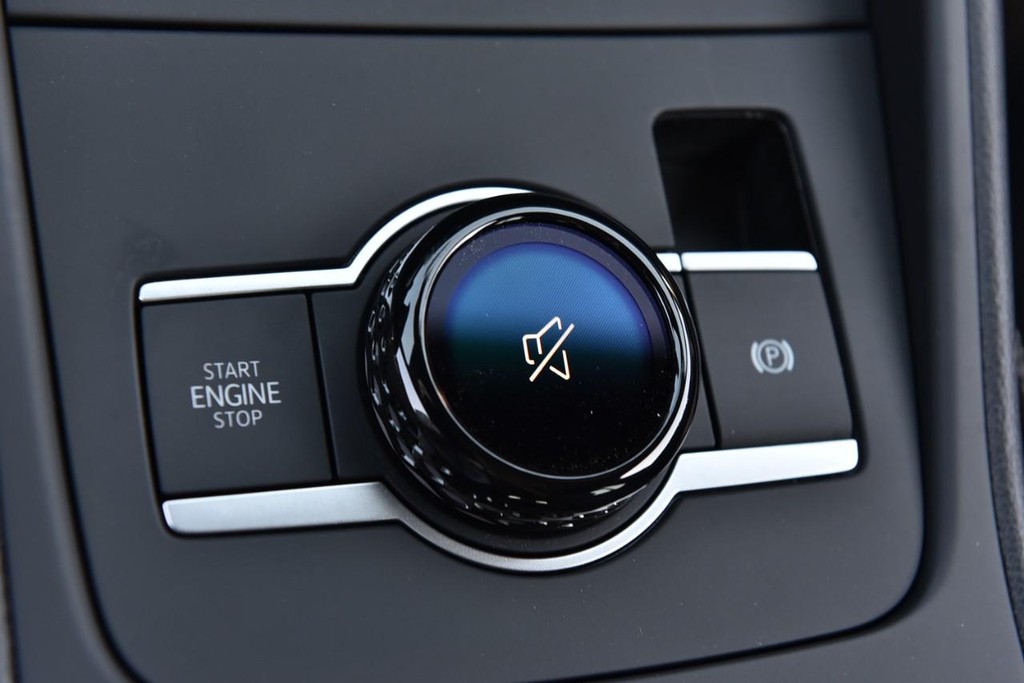 Volkswagen Tiguan Vehicle Full-screen Gallery Image 16