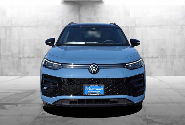 Volkswagen Tiguan Vehicle Image 04