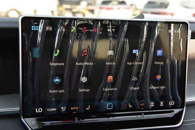 Volkswagen Tiguan Vehicle Image 14
