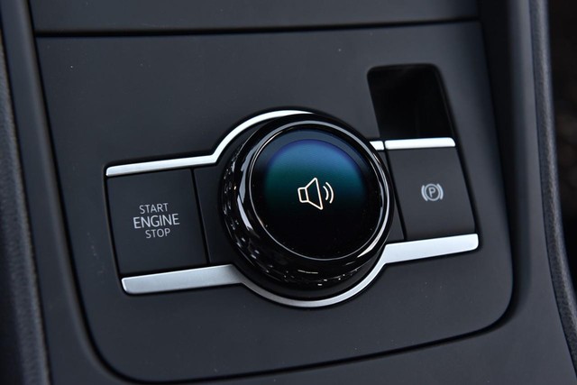 Volkswagen Tiguan Vehicle Image 17