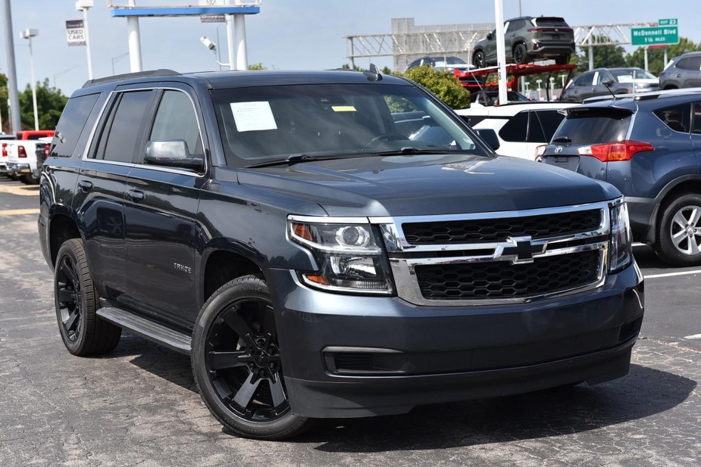 Chevrolet Tahoe Vehicle Full-screen Gallery Image 02