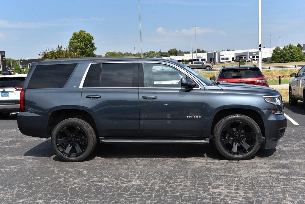 Chevrolet Tahoe Vehicle Full-screen Gallery Image 05