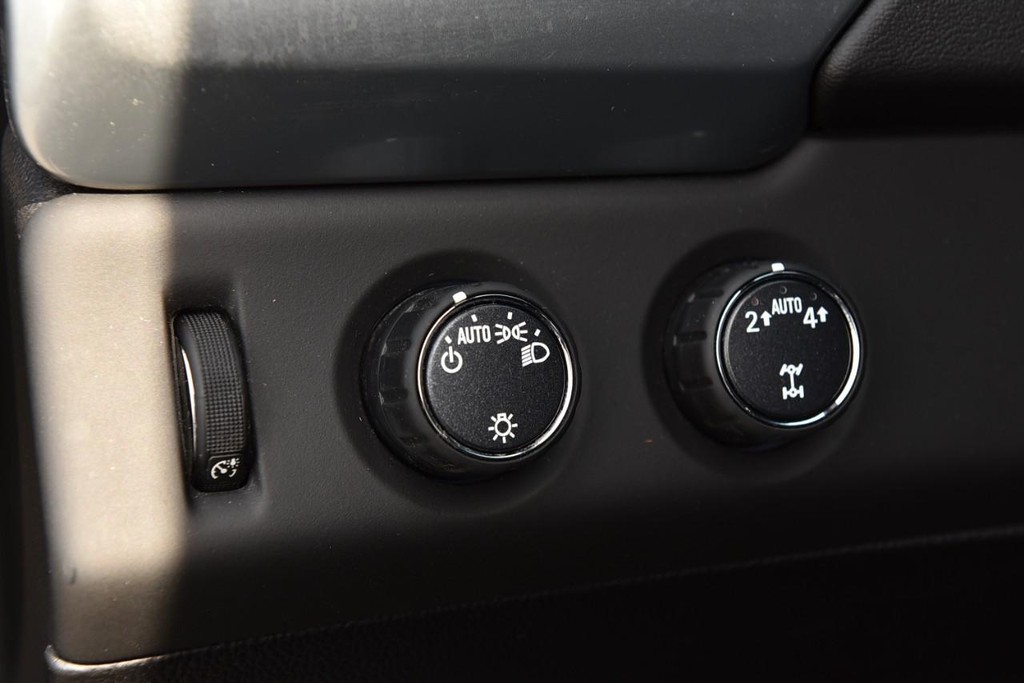 Chevrolet Tahoe Vehicle Full-screen Gallery Image 11