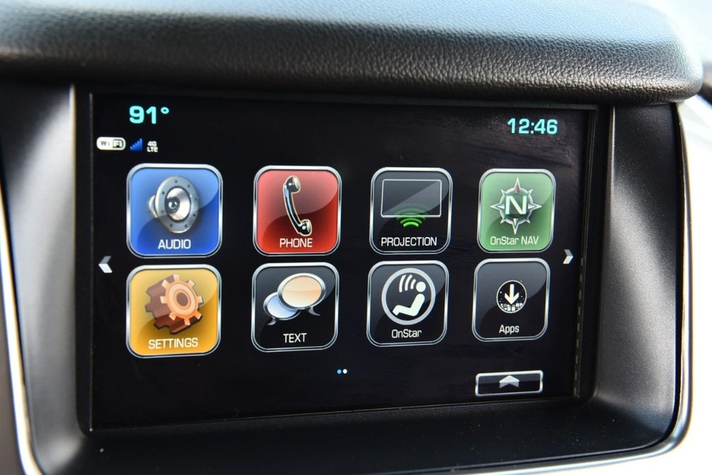 Chevrolet Tahoe Vehicle Full-screen Gallery Image 15