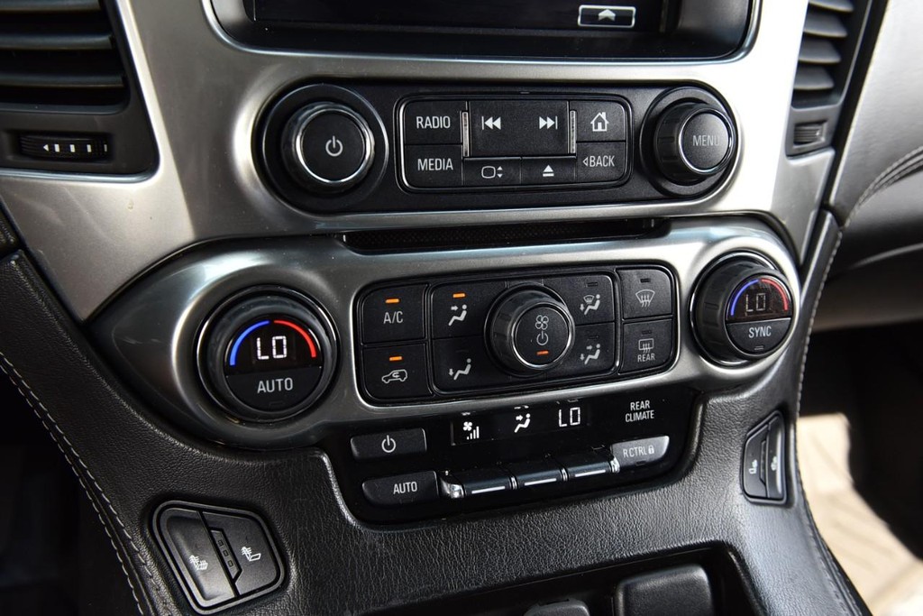Chevrolet Tahoe Vehicle Full-screen Gallery Image 16