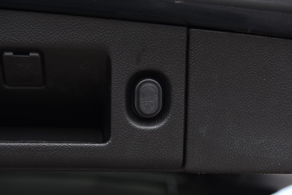 Chevrolet Tahoe Vehicle Full-screen Gallery Image 26
