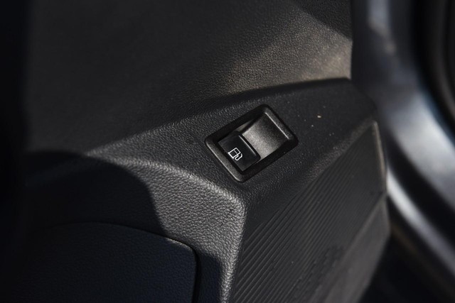 Volkswagen Taos Vehicle Image 09