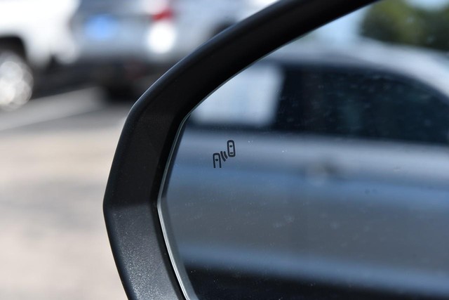 Volkswagen Taos Vehicle Image 10
