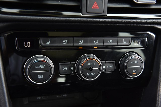 Volkswagen Taos Vehicle Image 15