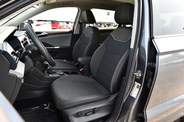 Volkswagen Taos Vehicle Image 20