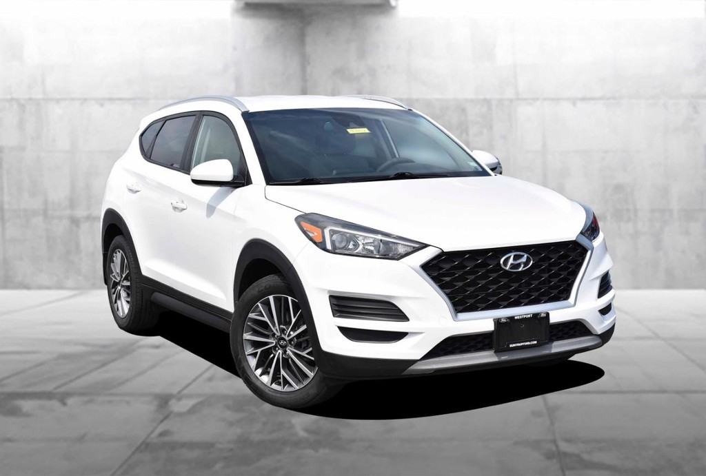 Hyundai Tucson Vehicle Full-screen Gallery Image 02