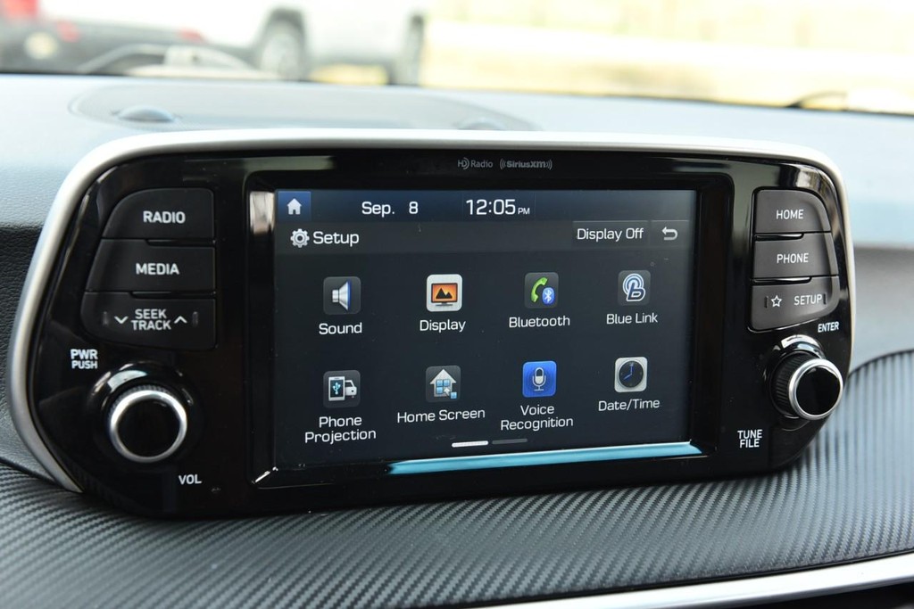 Hyundai Tucson Vehicle Full-screen Gallery Image 13