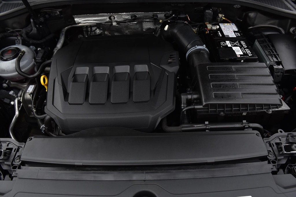 Audi Q3 Vehicle Full-screen Gallery Image 26