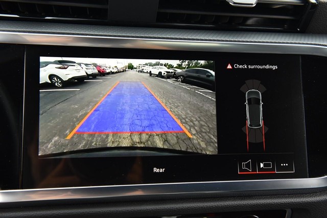 Audi Q3 Vehicle Image 13