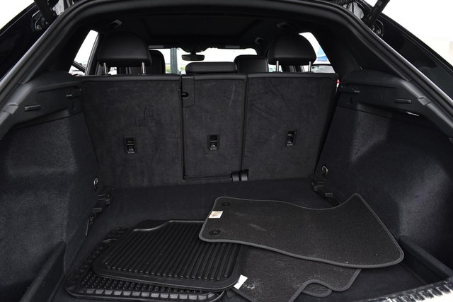Audi Q3 Vehicle Image 24