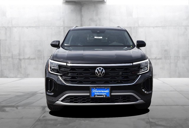 Volkswagen Atlas Cross Sport Vehicle Image 04