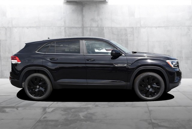 Volkswagen Atlas Cross Sport Vehicle Image 05