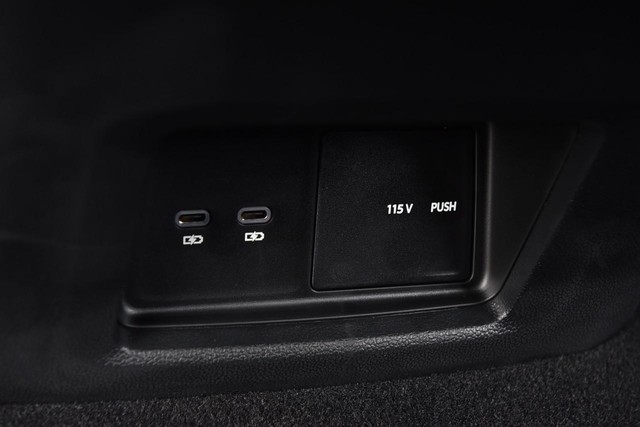 Volkswagen Atlas Cross Sport Vehicle Image 23