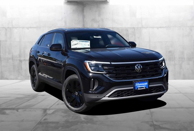 Volkswagen Atlas Cross Sport Vehicle Image 02