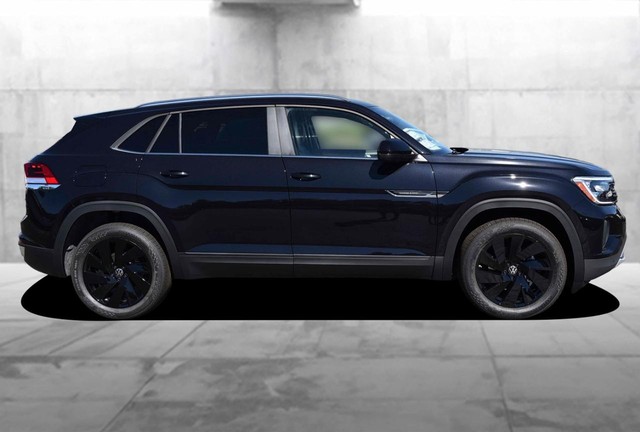 Volkswagen Atlas Cross Sport Vehicle Image 05