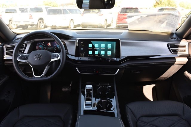 Volkswagen Atlas Cross Sport Vehicle Image 07